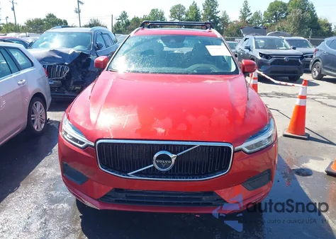 2021 Volvo Xc60 T5 Momentum z USA, uszkodzony, nr VIN YV4102RK1M1738035